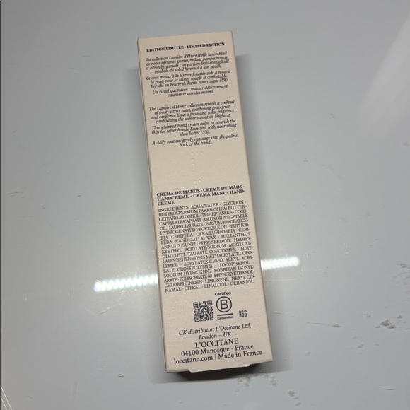 L'OCCITANE Lumiere d'Hiver Hand Cream Trio - Gold - Picture 6 of 6